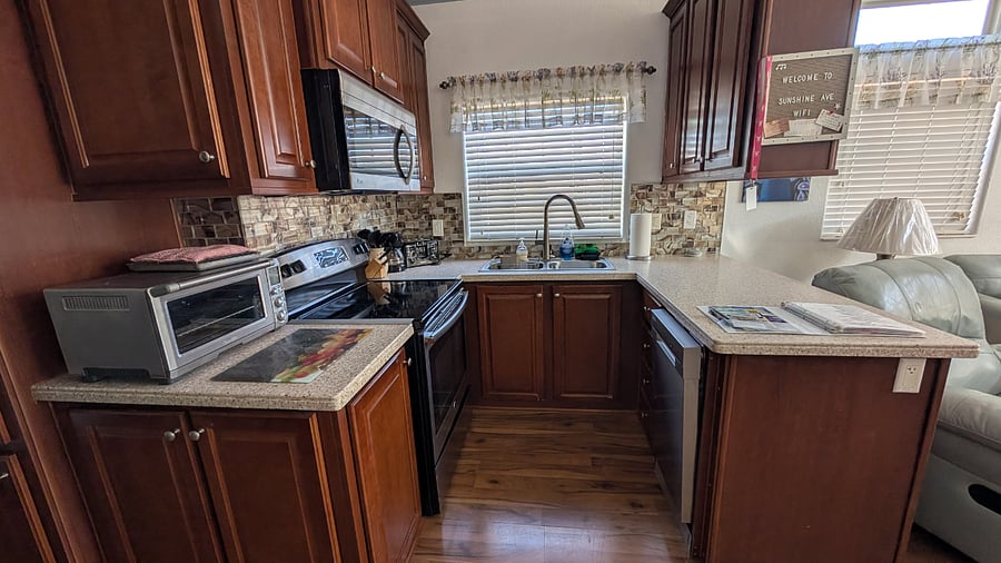 Furnished Finder property 1018021_1 photo 13