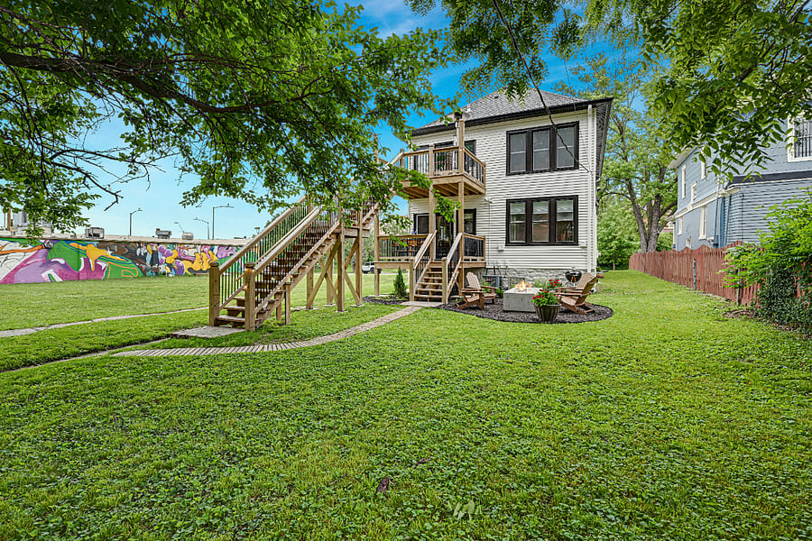 Furnished Finder property 1018025_1 photo 23