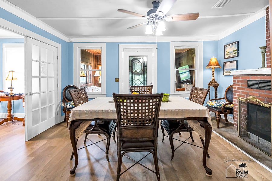More than a dining room, it's a place where stories are shared and memories are made. Centered around a beautiful classic dining table, every meal at The Prospect Retreat becomes an invitation to reconnect, relax, and enjoy the simple pleasures of home.