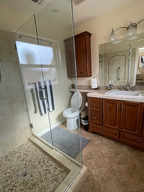 MASTER BATH