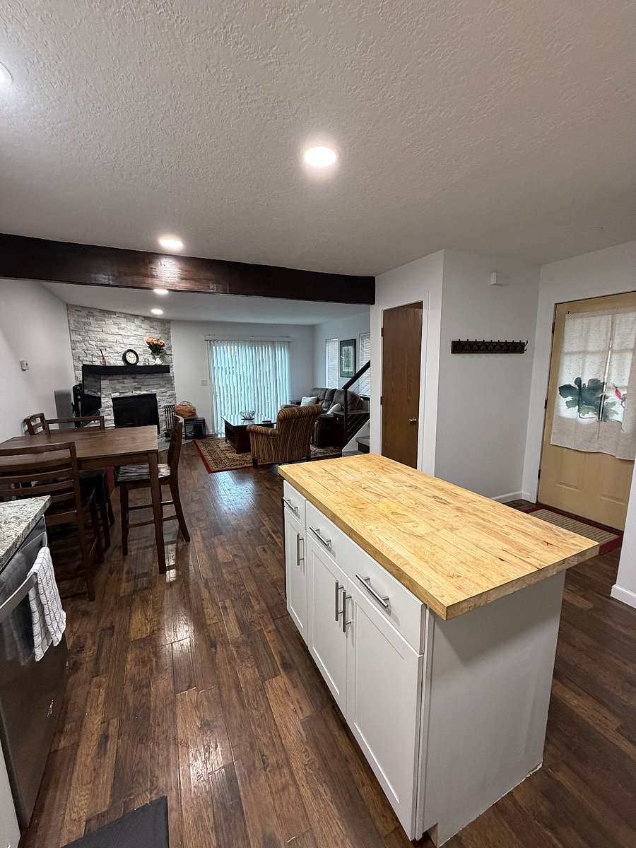 Furnished Finder property 1018064_1 photo 2