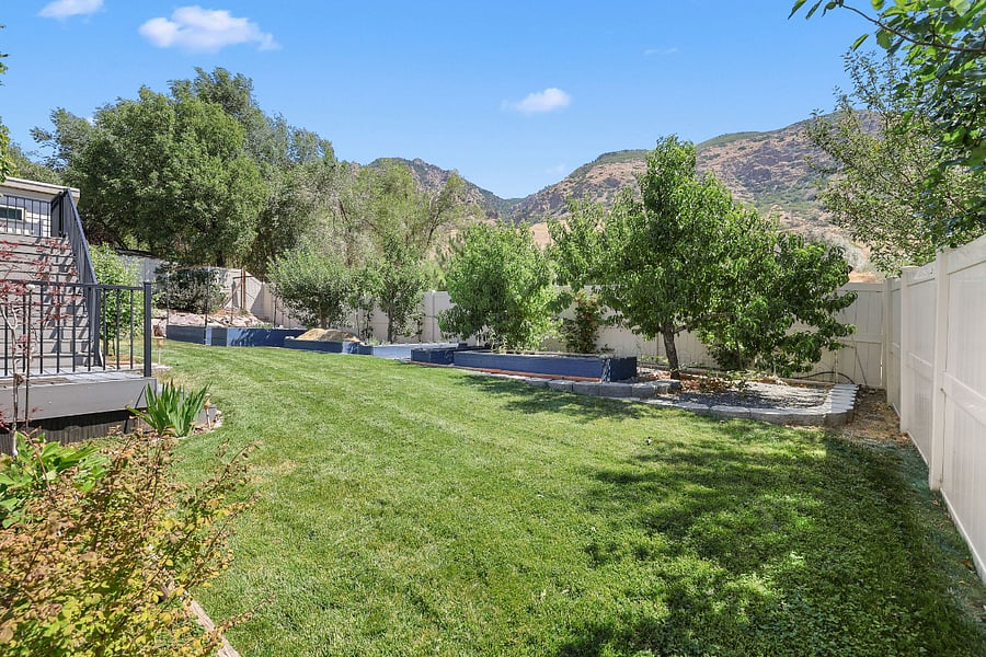 Furnished Finder property 1018067_1 photo 33