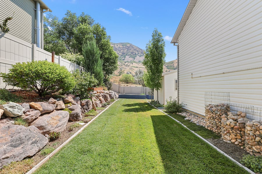Furnished Finder property 1018067_1 photo 35