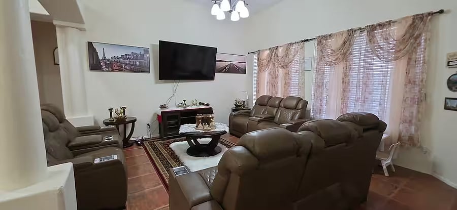 Furnished Finder property 1018084_1 photo 2