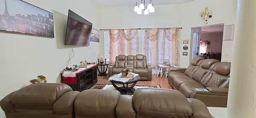 Furnished Finder property 1018084_1 photo 3