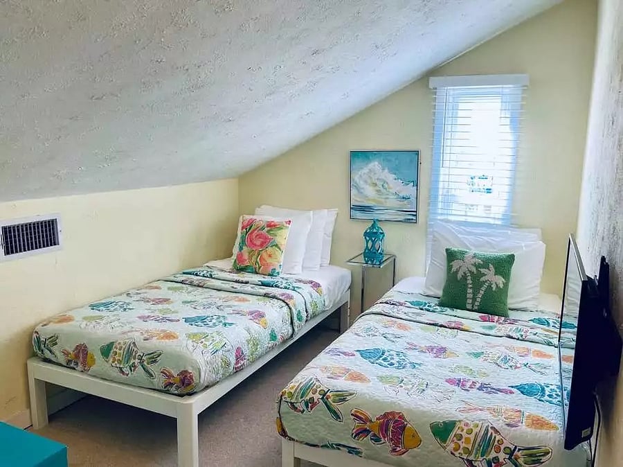 Upstairs bedroom one