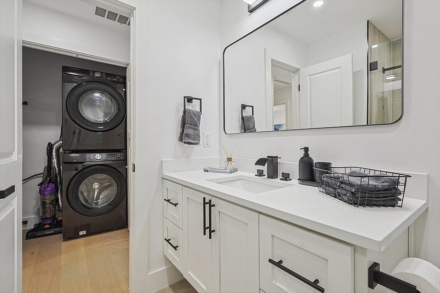 Furnished Finder property 1018120_1 photo 25