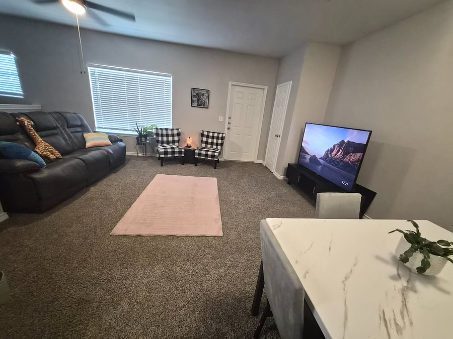 Furnished Finder property 1018122_1 photo 3