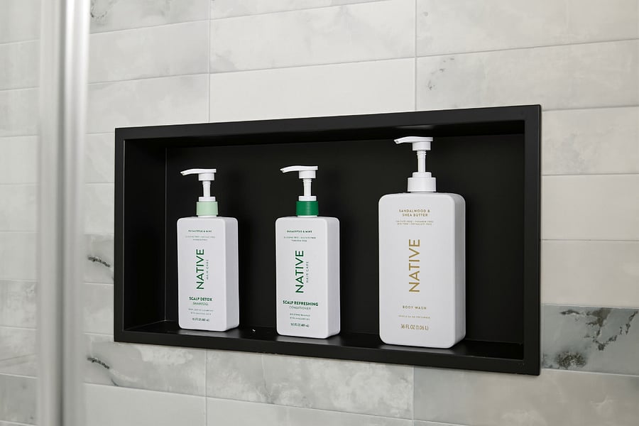 Fully remodeled guest bathroom with bath essentials (Pic 4)