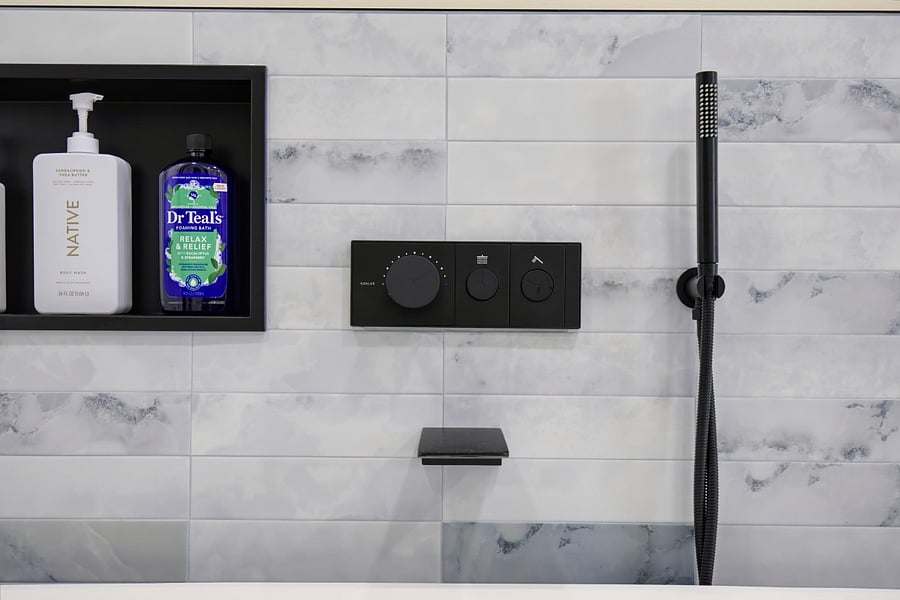 Brand-new primary bathroom with premium Kohler bathtub (Pic 6)