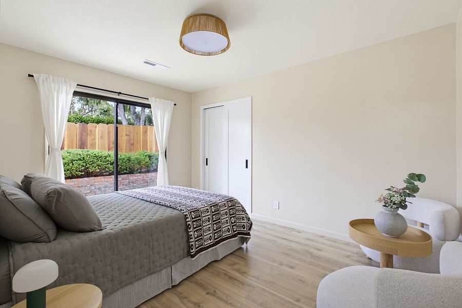 Guest room with private terrace view (Pic 3)
