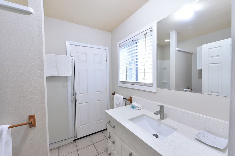 Furnished Finder property 1018258_8 photo 13