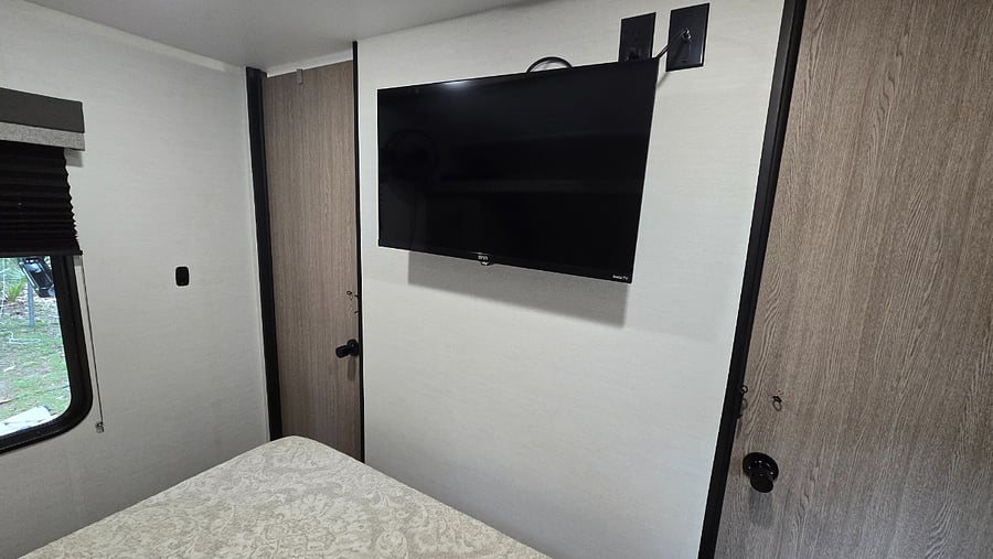 Furnished Finder property 1018270_1 photo 3