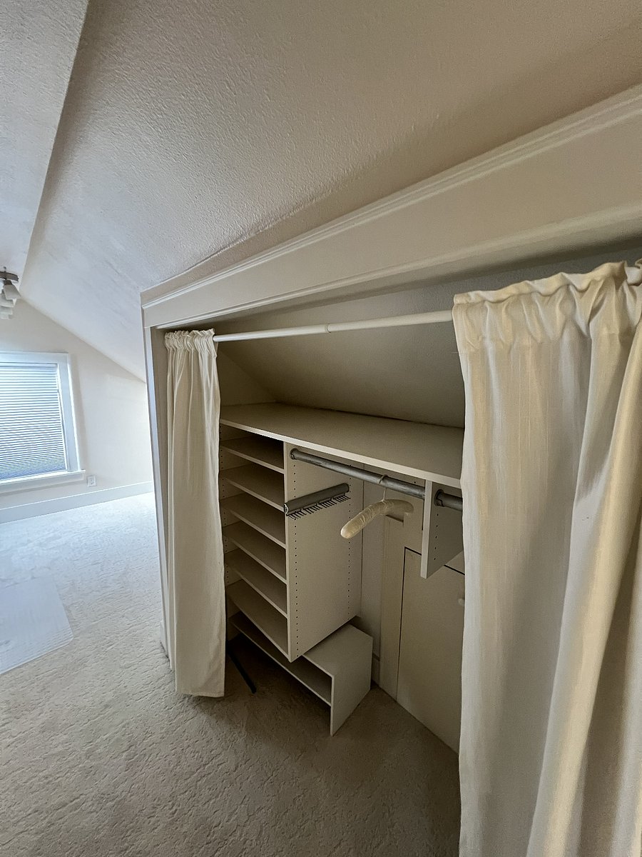 Primary Bedroom Closet
