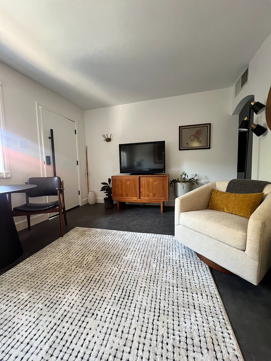 Furnished Finder property 1018304_1 photo 4