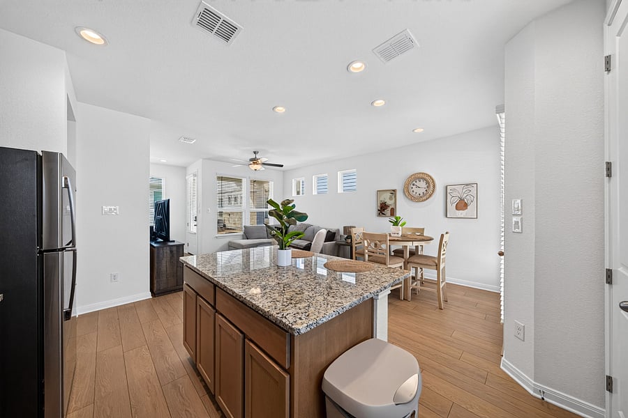 Furnished Finder property 1018313_1 photo 8