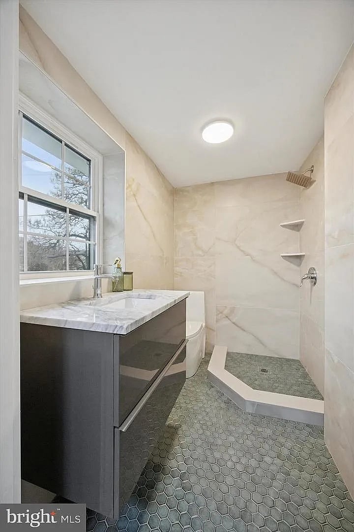 Furnished Finder property 1018314_1 photo 9