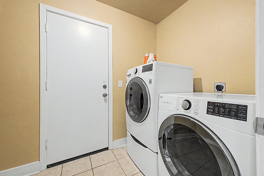 Furnished Finder property 1018321_1 photo 30