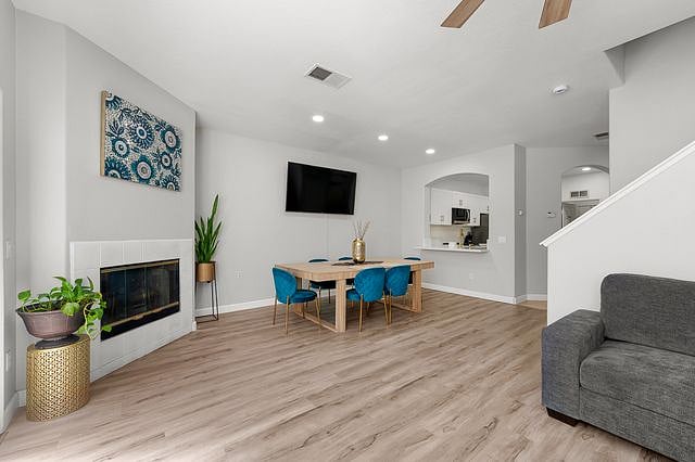 Furnished Finder property 1018329_1 photo 5