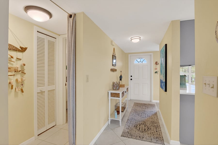 Furnished Finder property 1018358_1 photo 3