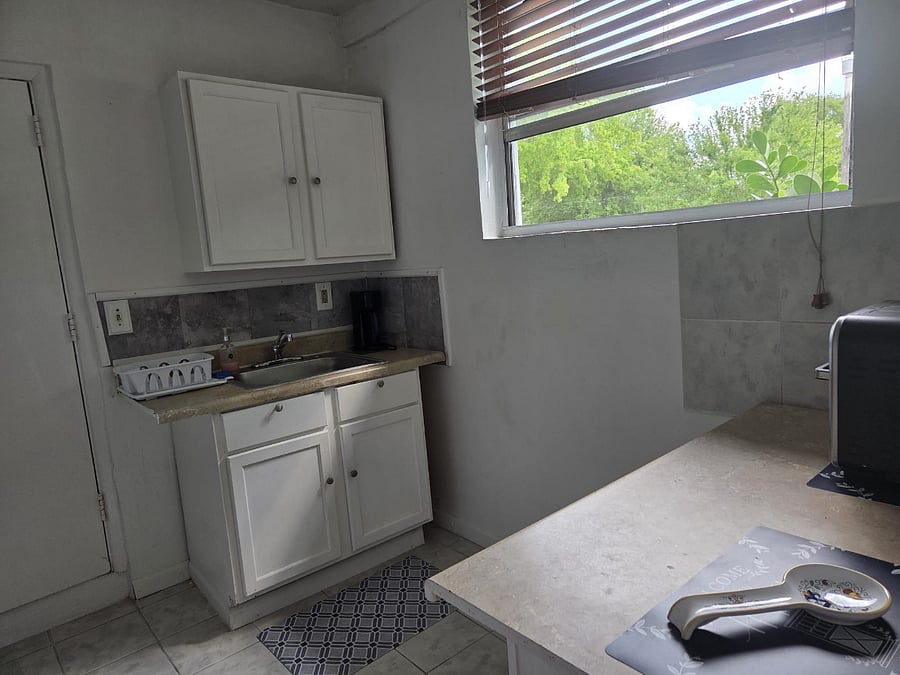 Furnished Finder property 1018398_1 photo 3