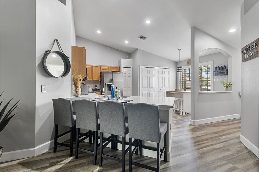 Furnished Finder property 1018416_1 photo 4