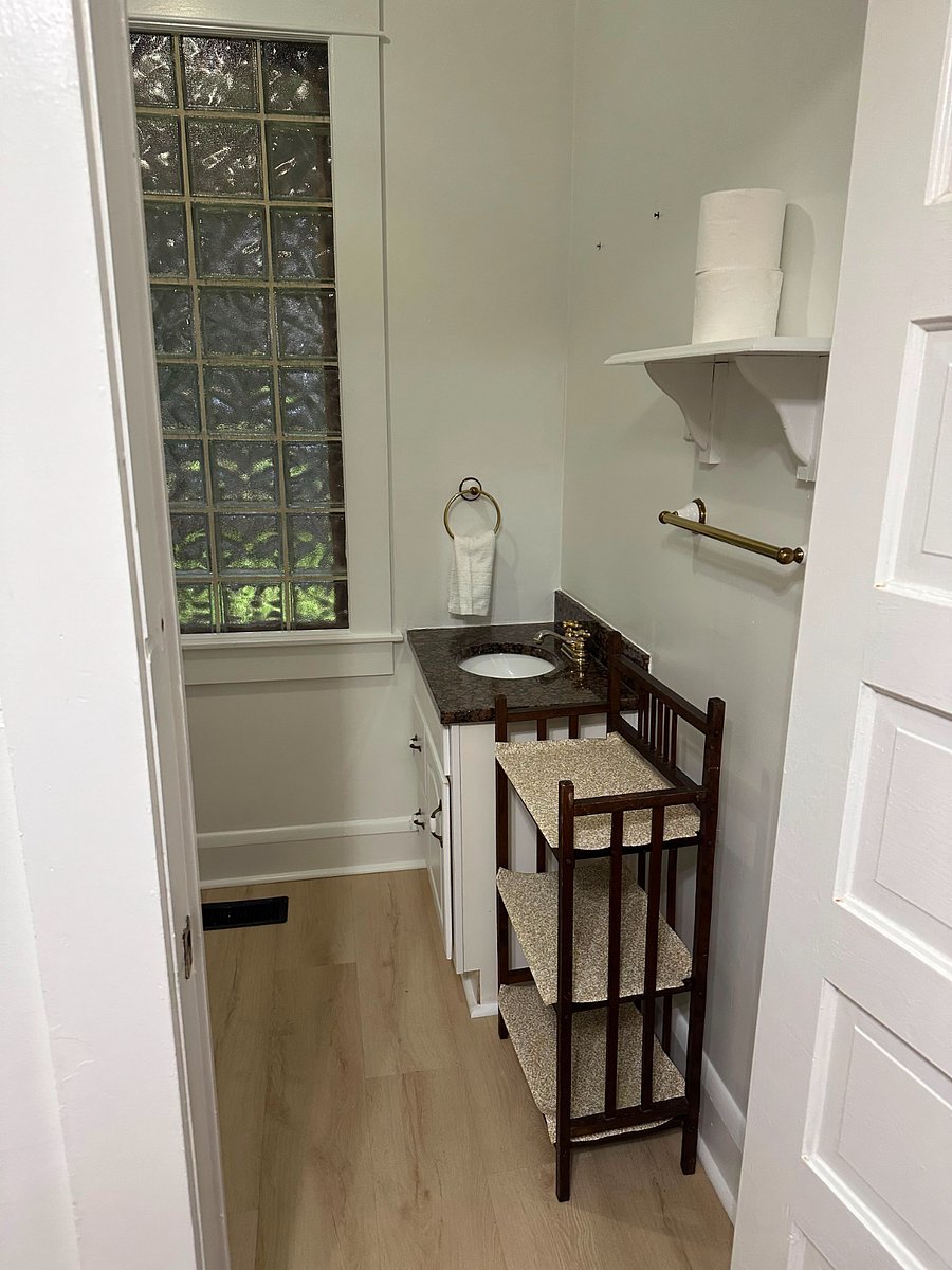 Furnished Finder property 1018444_1 photo 3