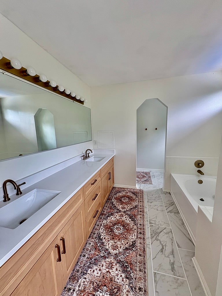 Bedroom 1 Ensuite Bathroom