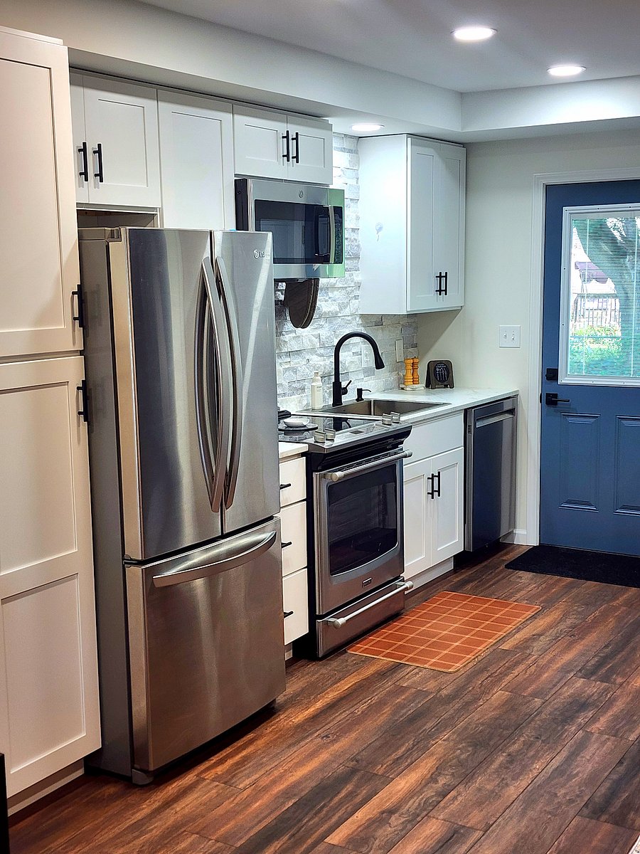 Fully equipped kitchen with rolling island for added functionality!