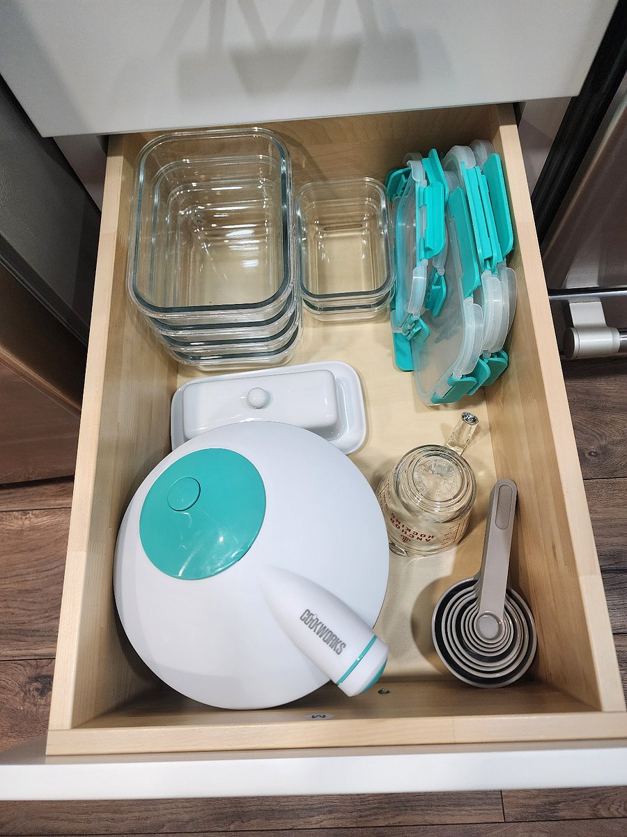 Glass meal prep containers!
