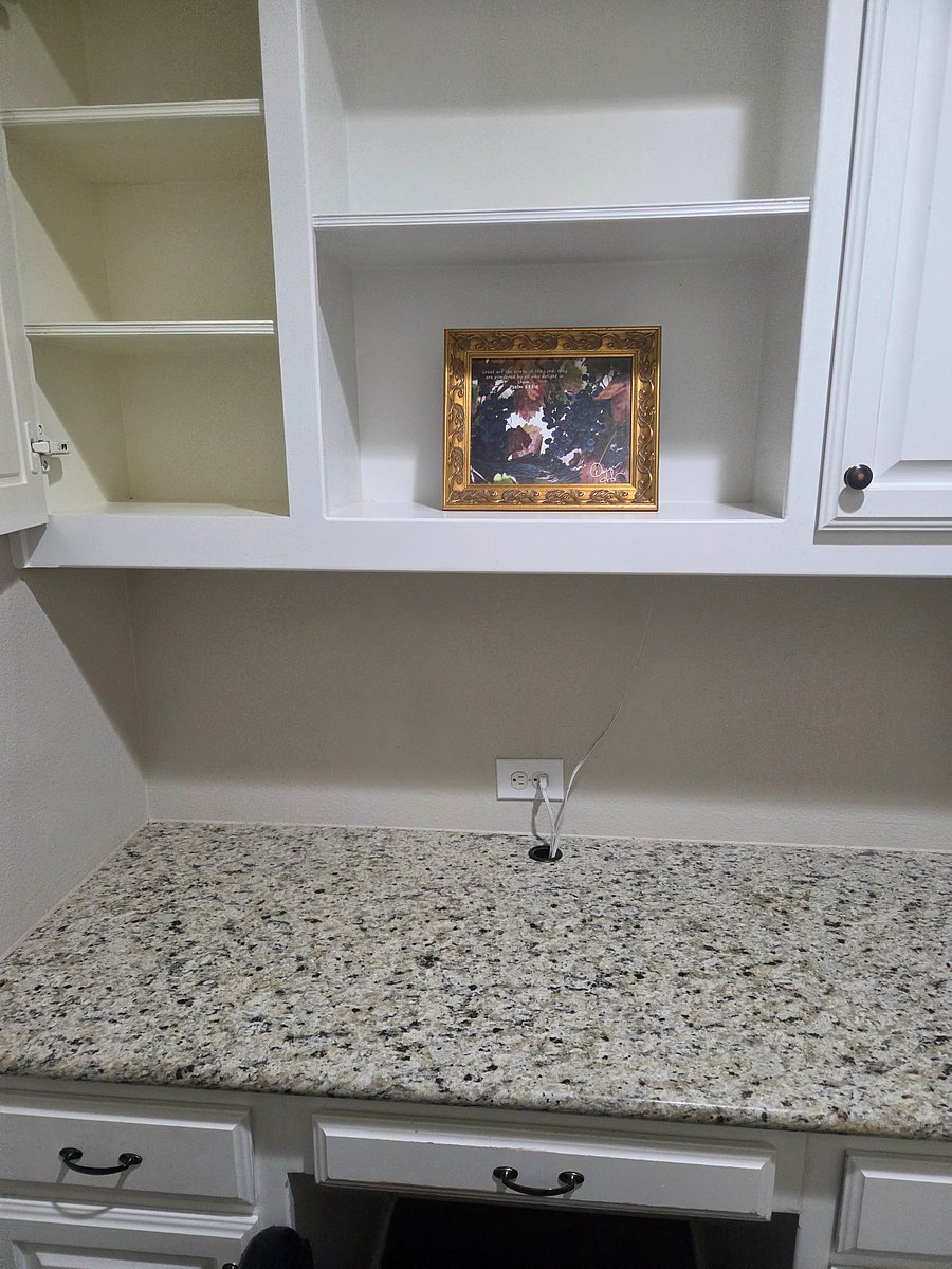 Office space with high speed wifi
Storage and Shelf Space.