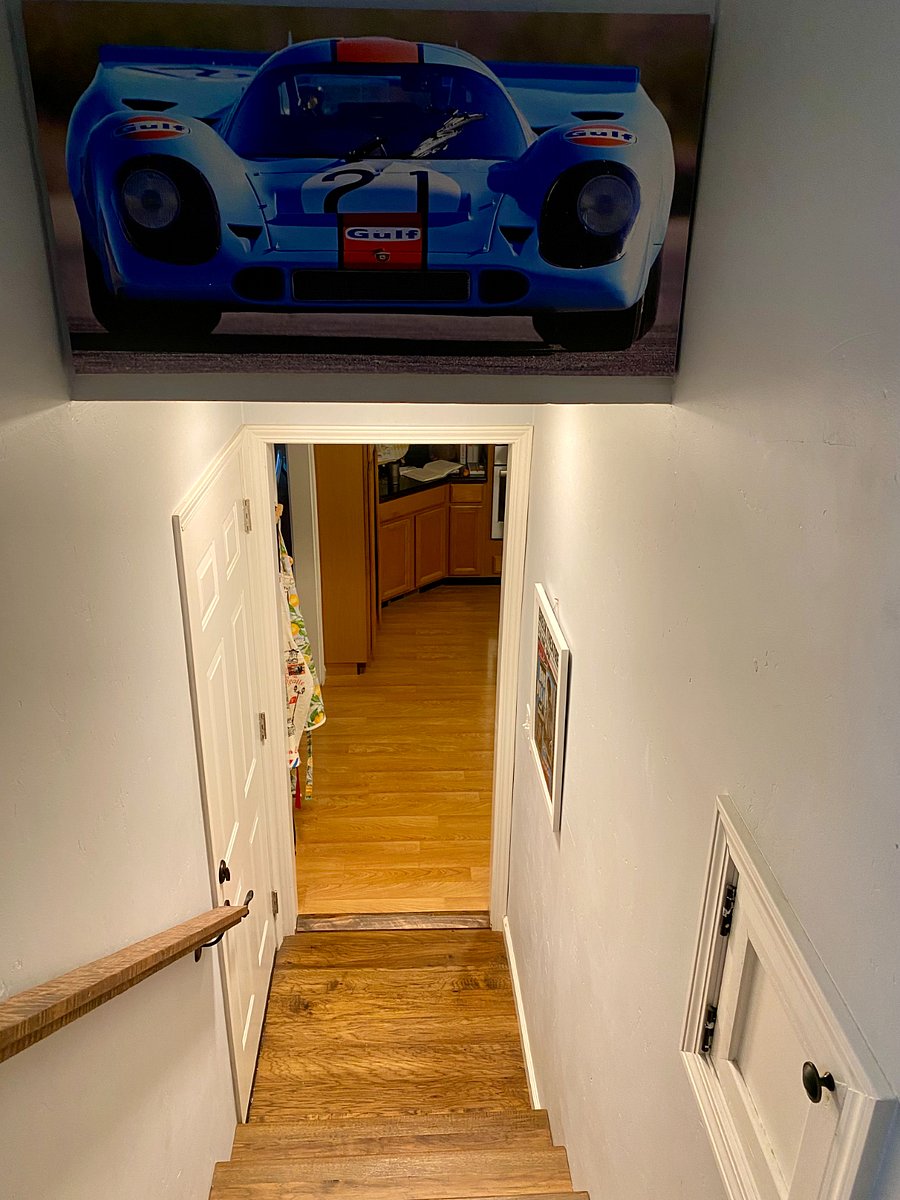 heading downstairs to kitchen