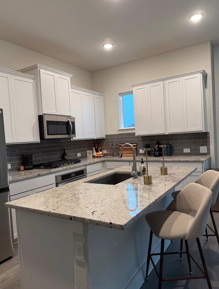 Furnished Finder property 1018519_1 photo 1