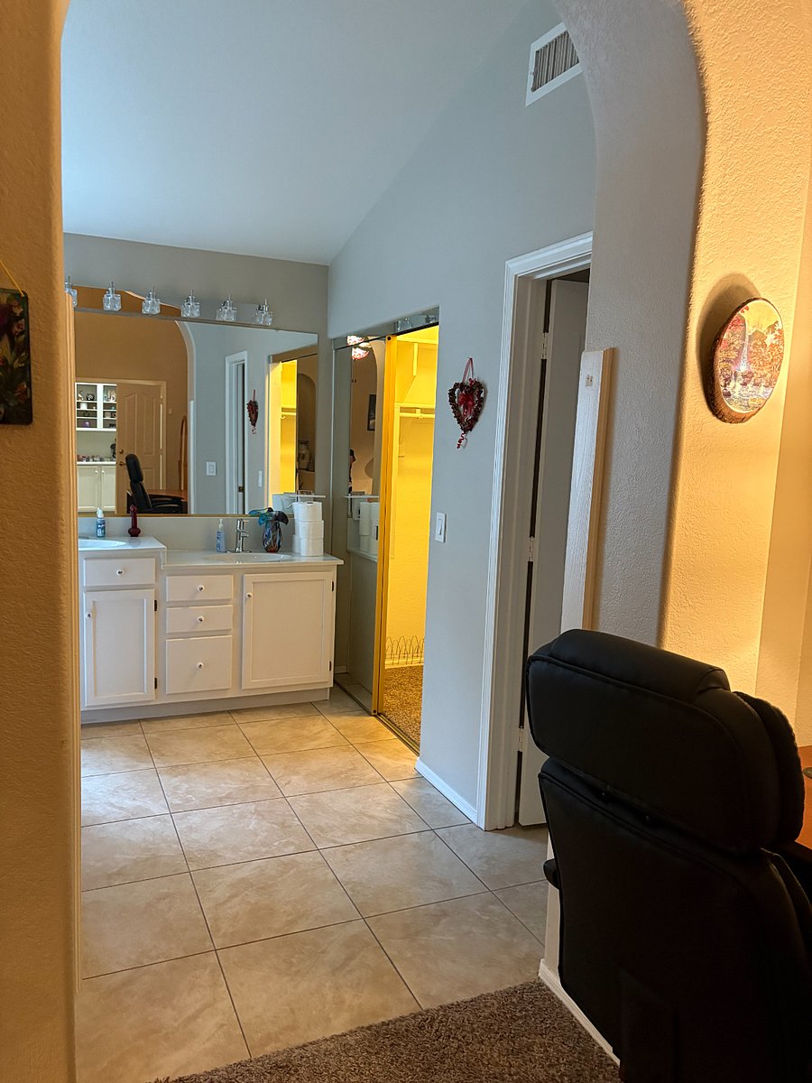 Furnished Finder property 1018560_1 photo 19