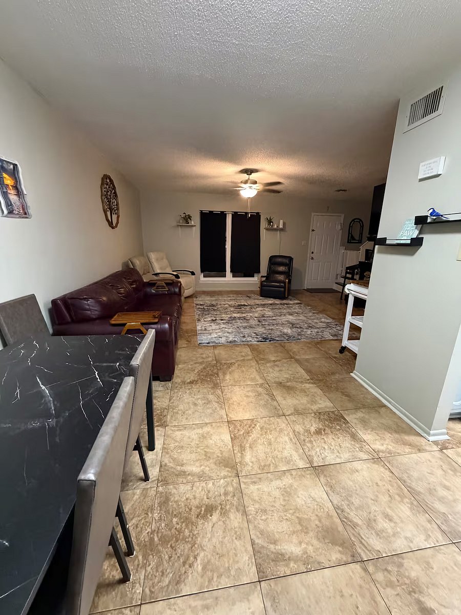 Furnished Finder property 1018589_1 photo 2