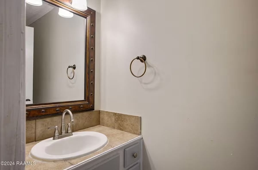 Furnished Finder property 1018589_1 photo 10