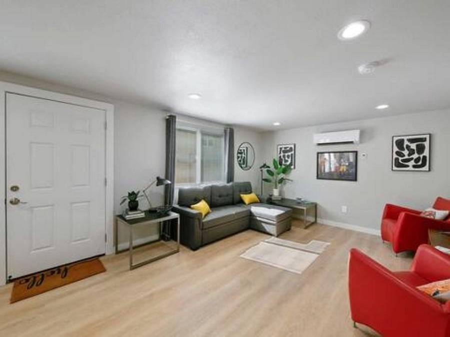 Furnished Finder property 1018605_1 photo 2