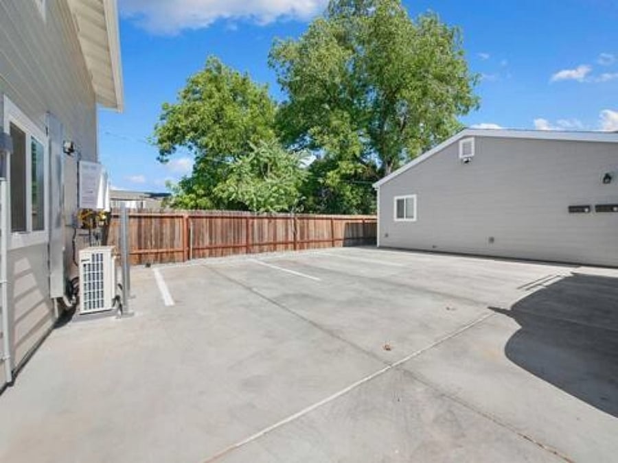 Furnished Finder property 1018605_1 photo 14