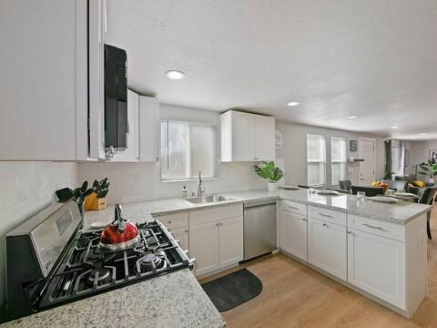Furnished Finder property 1018605_1 photo 5