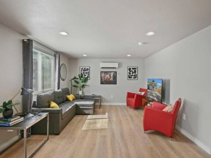 Furnished Finder property 1018605_1 photo 1