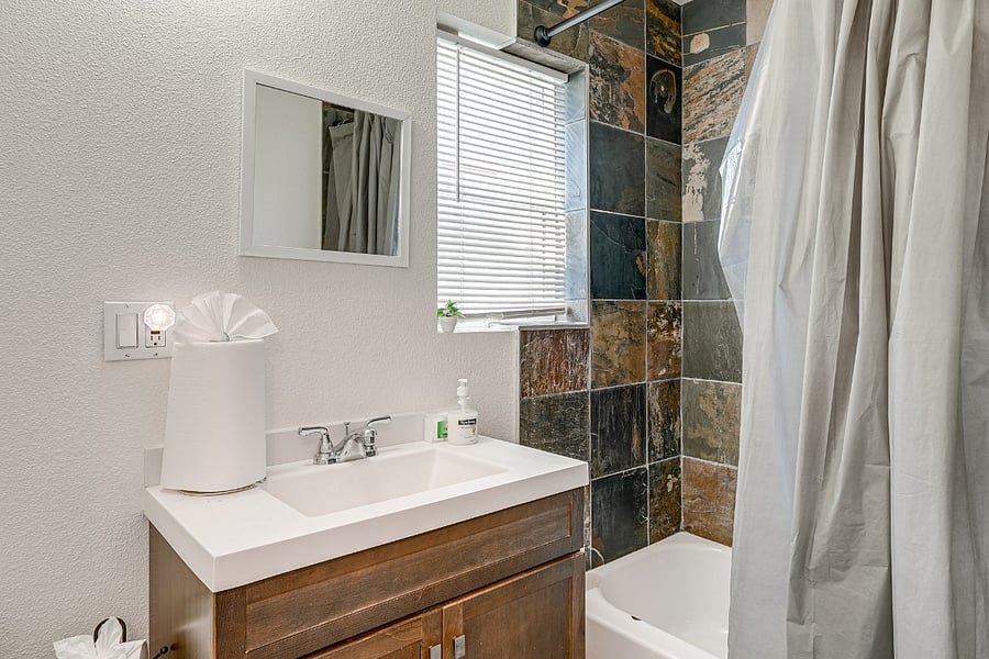 Furnished Finder property 1018617_1 photo 24