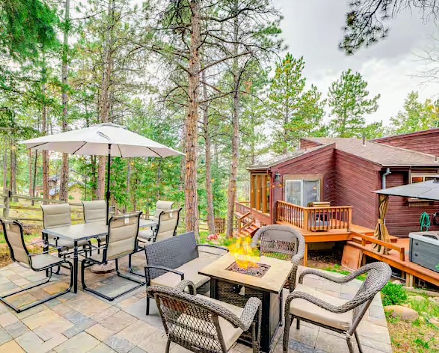 Patio Outdoor Dining w/ Fire Pit Table