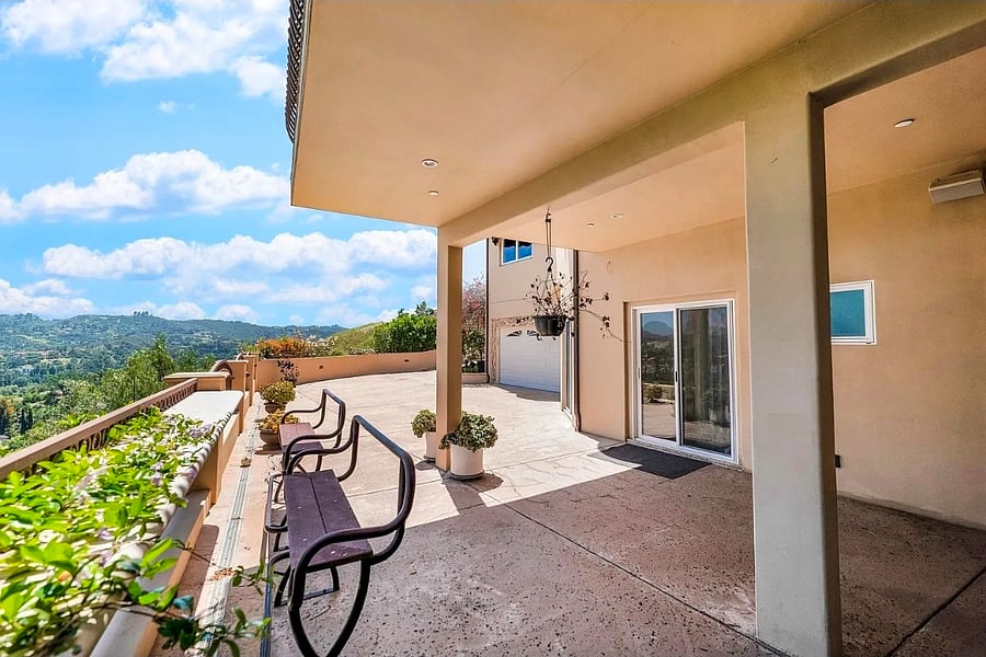 Furnished Finder property 1018643_1 photo 2
