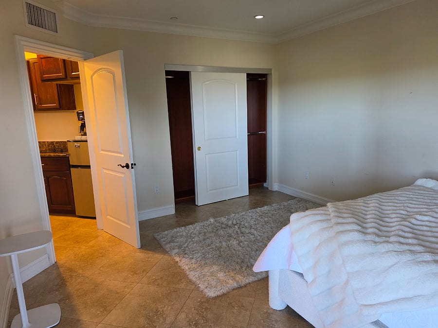 Furnished Finder property 1018643_1 photo 13