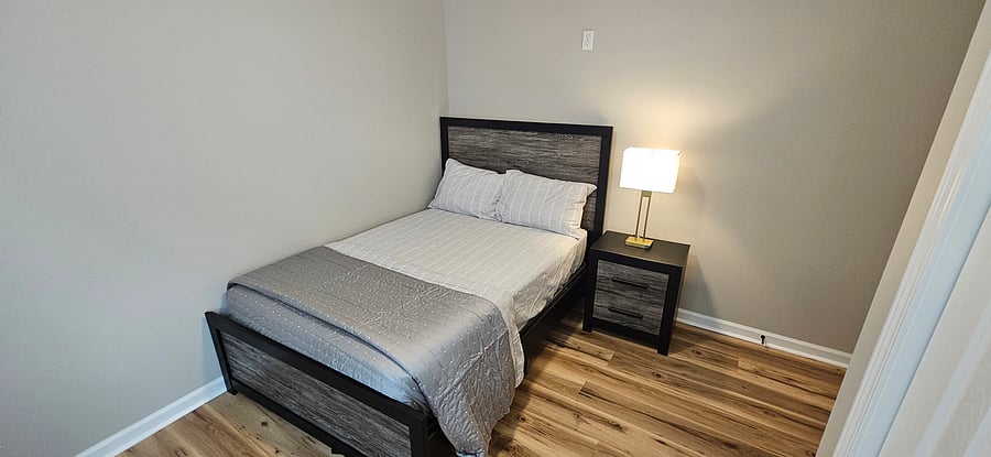 Furnished Finder property 1018691_1 photo 25