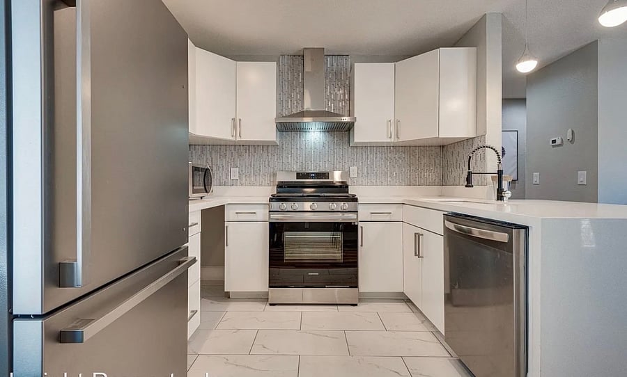 Furnished Finder property 1018707_1 photo 2