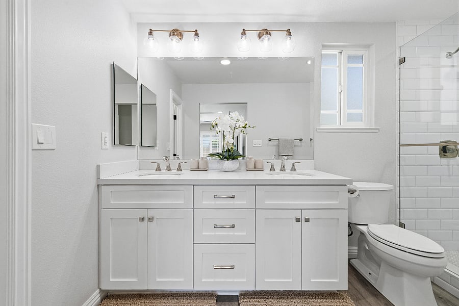 primary attached bathroom suitepri