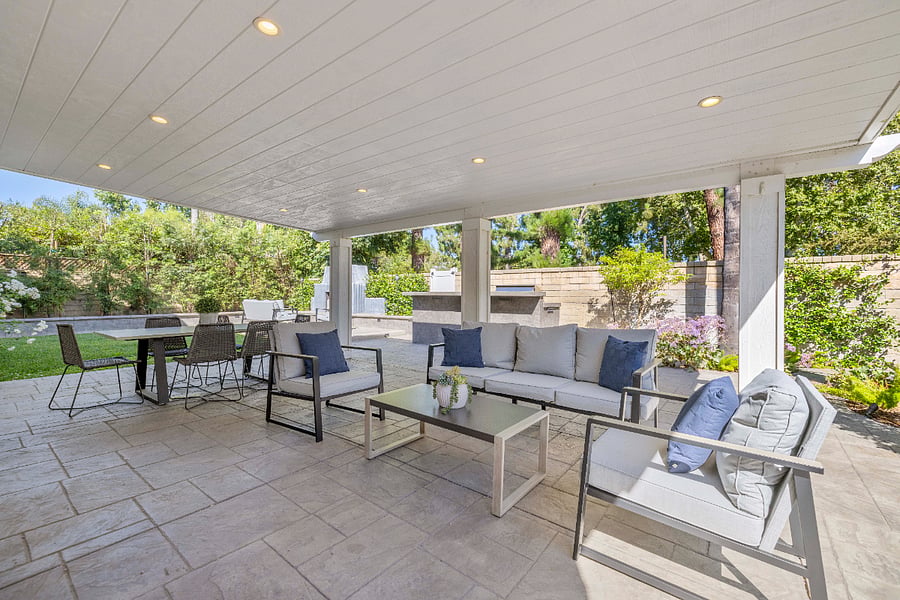 You can access the Valencia Glen Park from the backyard gate