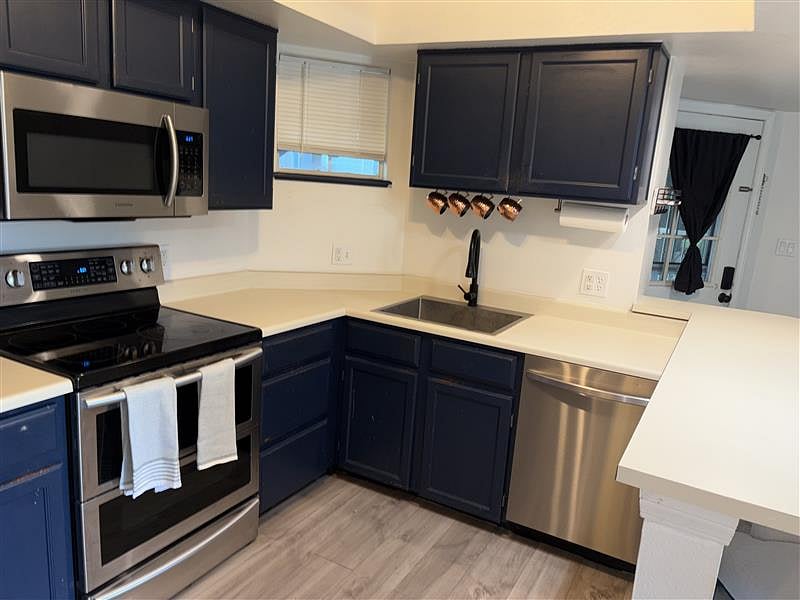 Furnished Finder property 1018745_1 photo 3