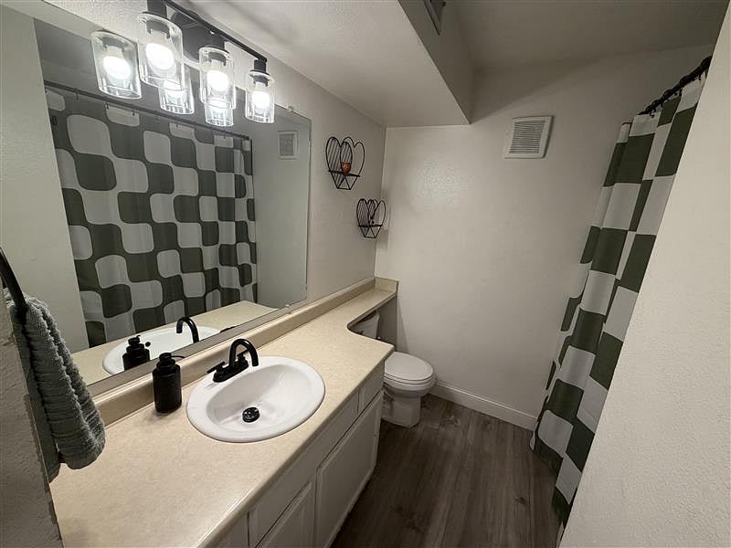 Furnished Finder property 1018745_1 photo 4